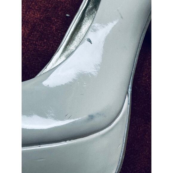 Guess Beige Tan Faux Leather Stilettos Heels Pumps Women's Size 8.5M - Picture 12 of 16